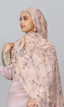 Load image into Gallery viewer, Ivory Swan Modal