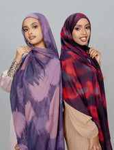 Load image into Gallery viewer, Violet Swan Modal