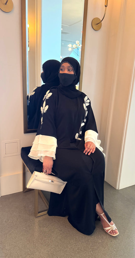 Haran Black with White Abaya