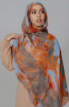 Load image into Gallery viewer, Emerald Swan Modal
