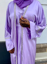 Load image into Gallery viewer, Light Purple Two Piece Satin Abaya
