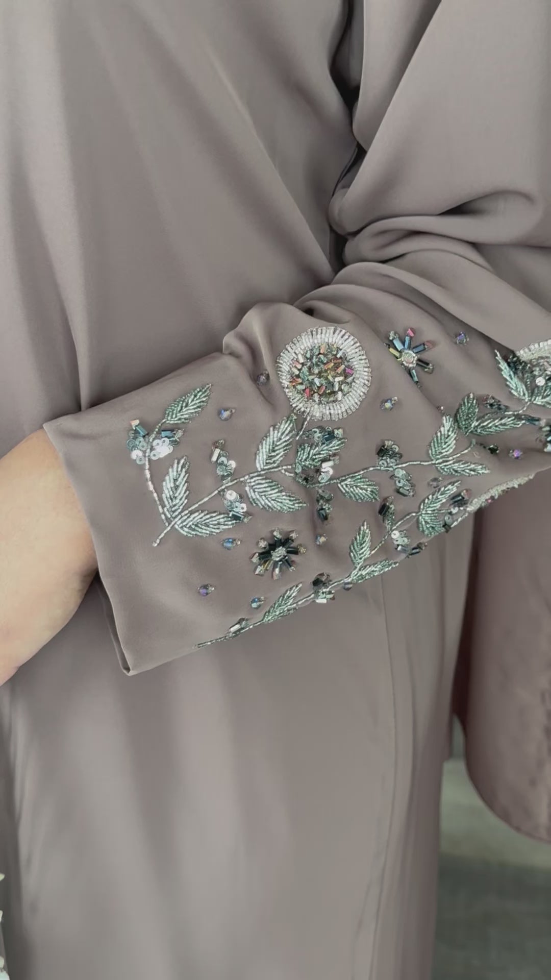 Brown Zipped Abaya