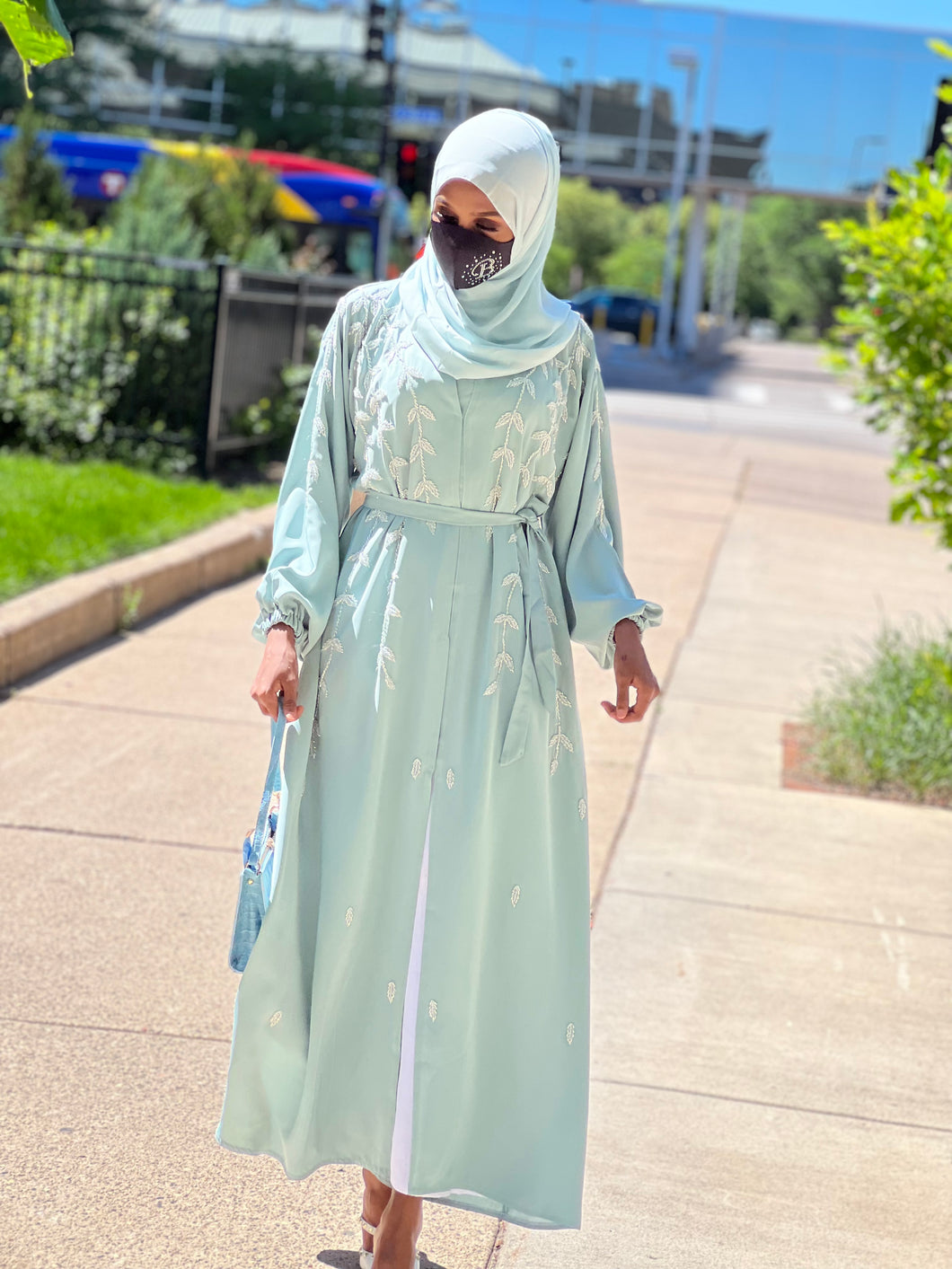 Asusal Powder Abaya